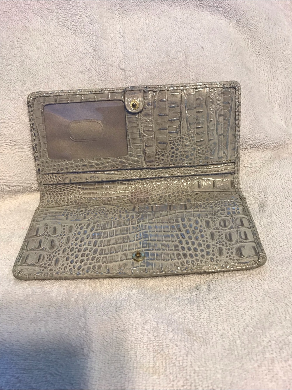 Brahmin Silver Croc-Embossed Continental Wallet - Picture 2 of 4